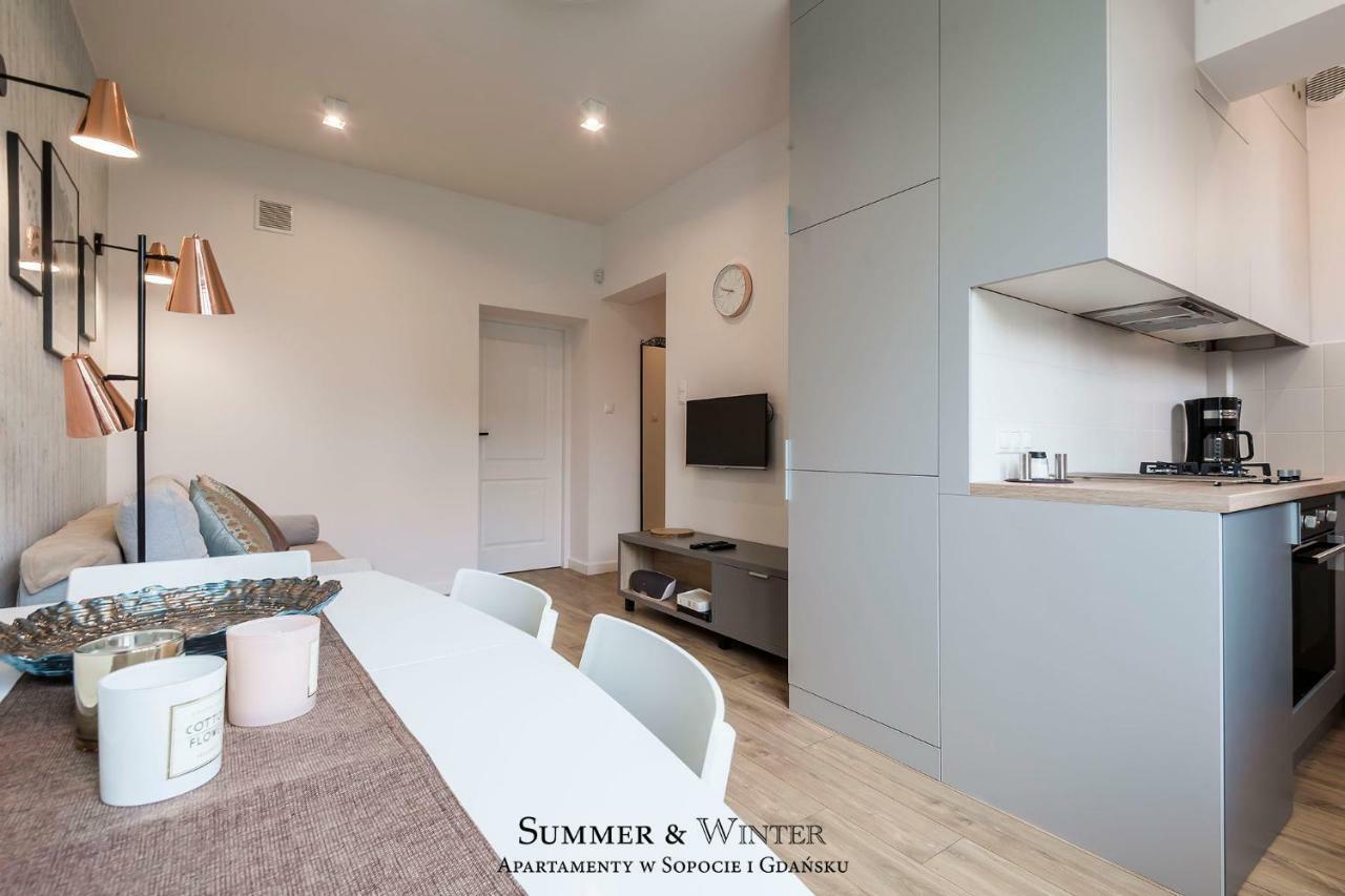 Family Luxury Green Apartment 1-6, 2 Sypialnie I Studio, 52 M2 Danzica Esterno foto
