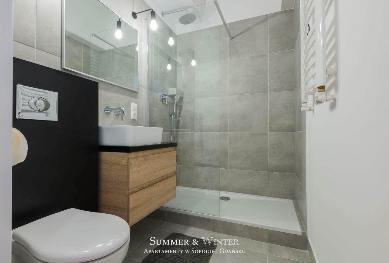 Family Luxury Green Apartment 1-6, 2 Sypialnie I Studio, 52 M2 Danzica Esterno foto